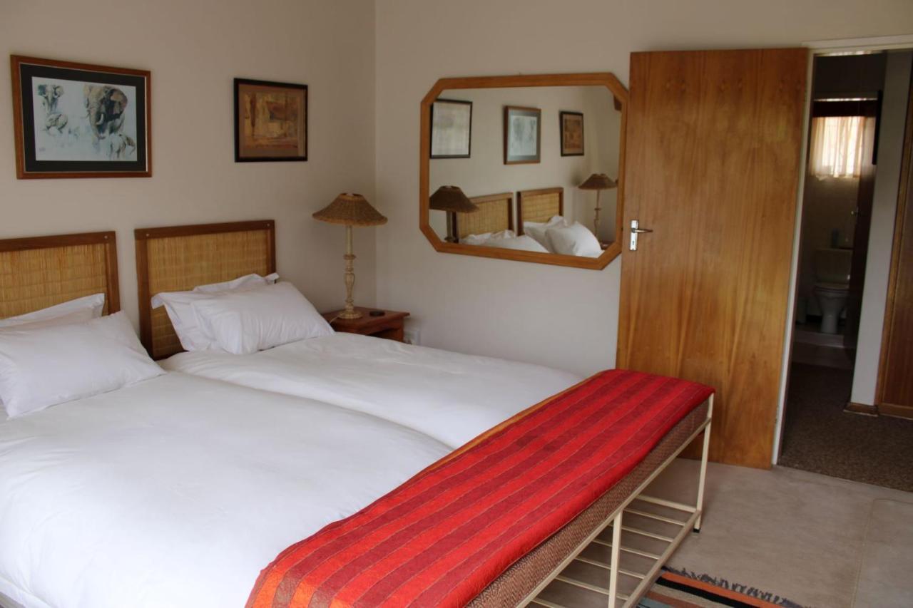 Rosewood Corner, Clarens Bed and Breakfast Exteriör bild