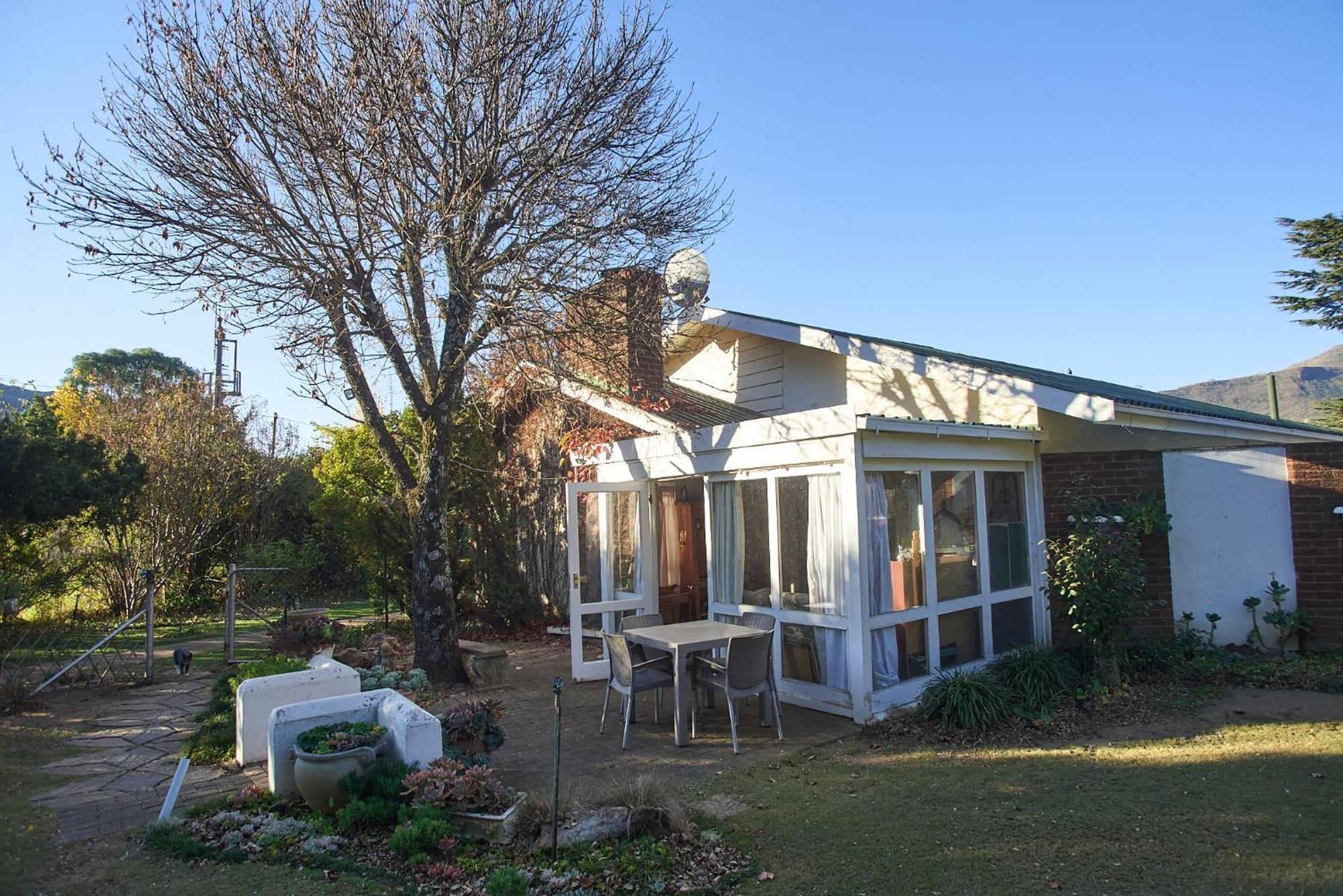 Rosewood Corner, Clarens Bed and Breakfast Exteriör bild