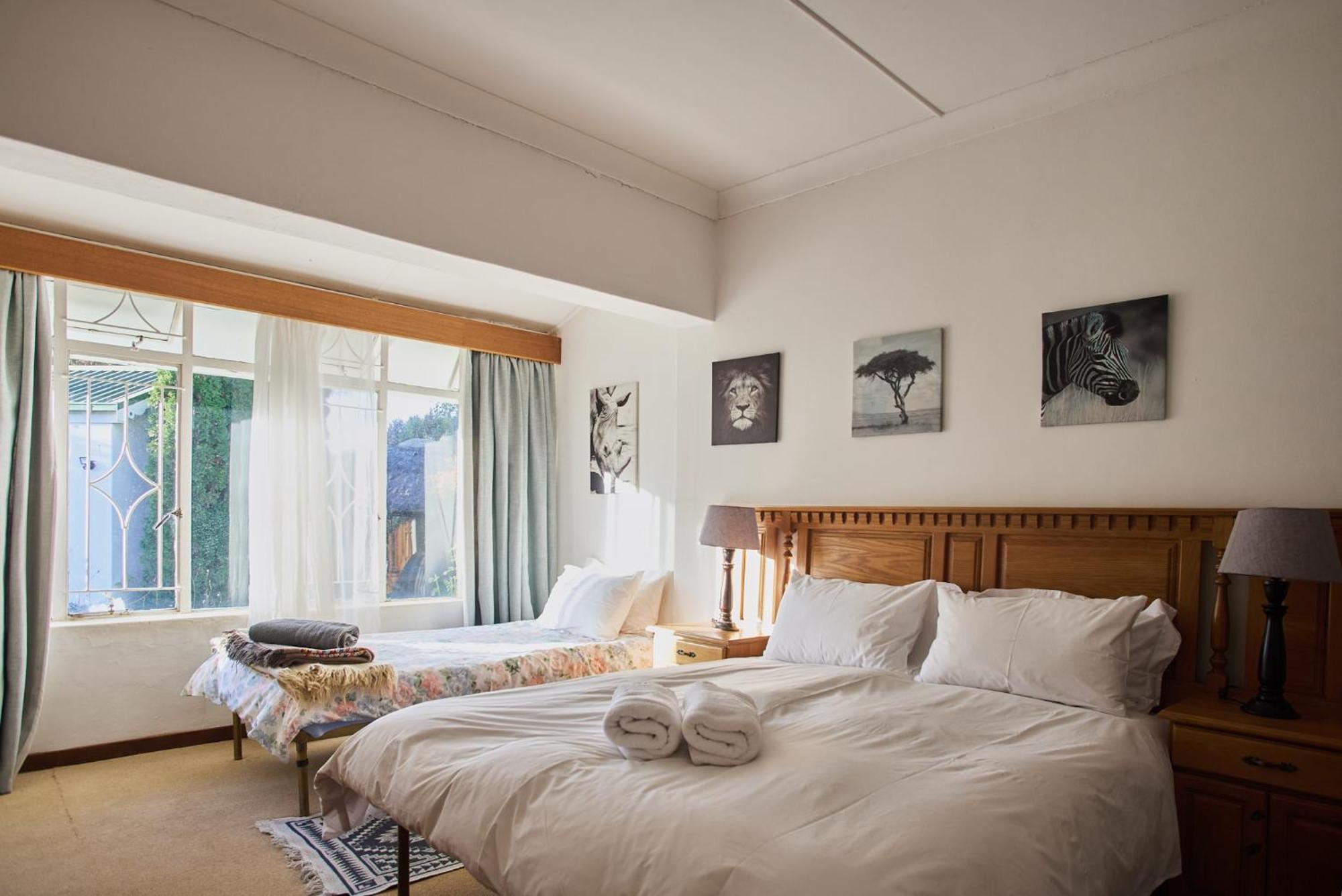 Rosewood Corner, Clarens Bed and Breakfast Exteriör bild