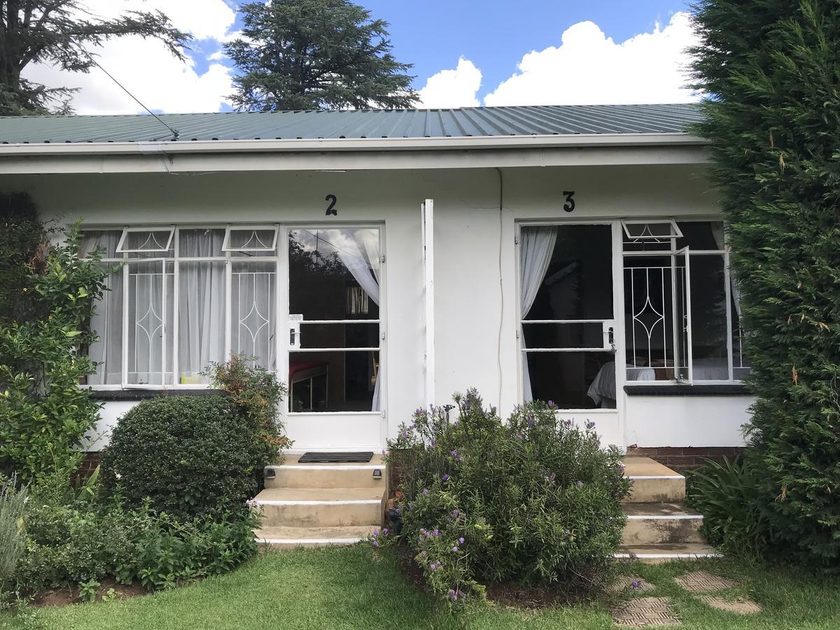 Rosewood Corner, Clarens Bed and Breakfast Exteriör bild