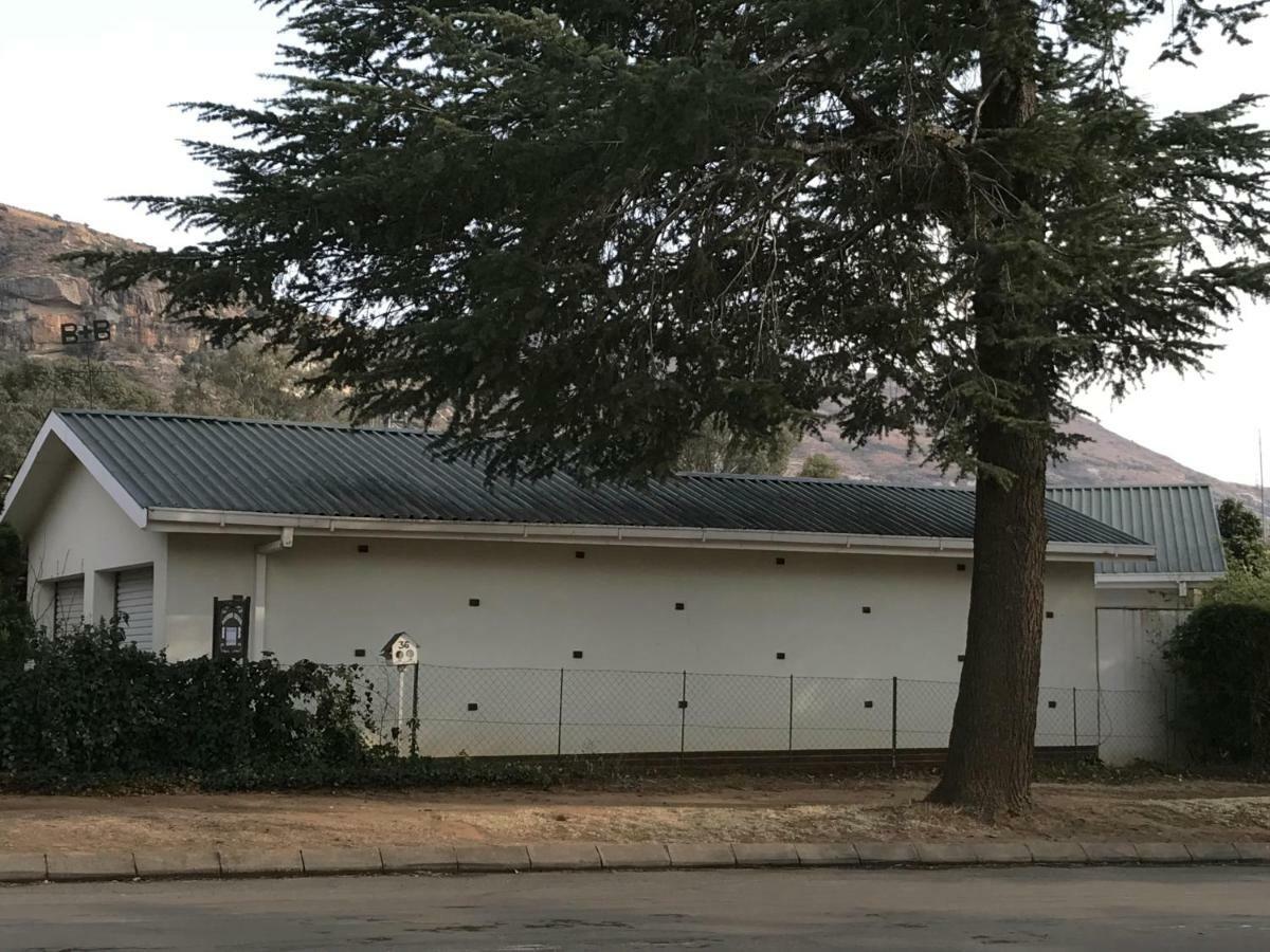 Rosewood Corner, Clarens Bed and Breakfast Exteriör bild