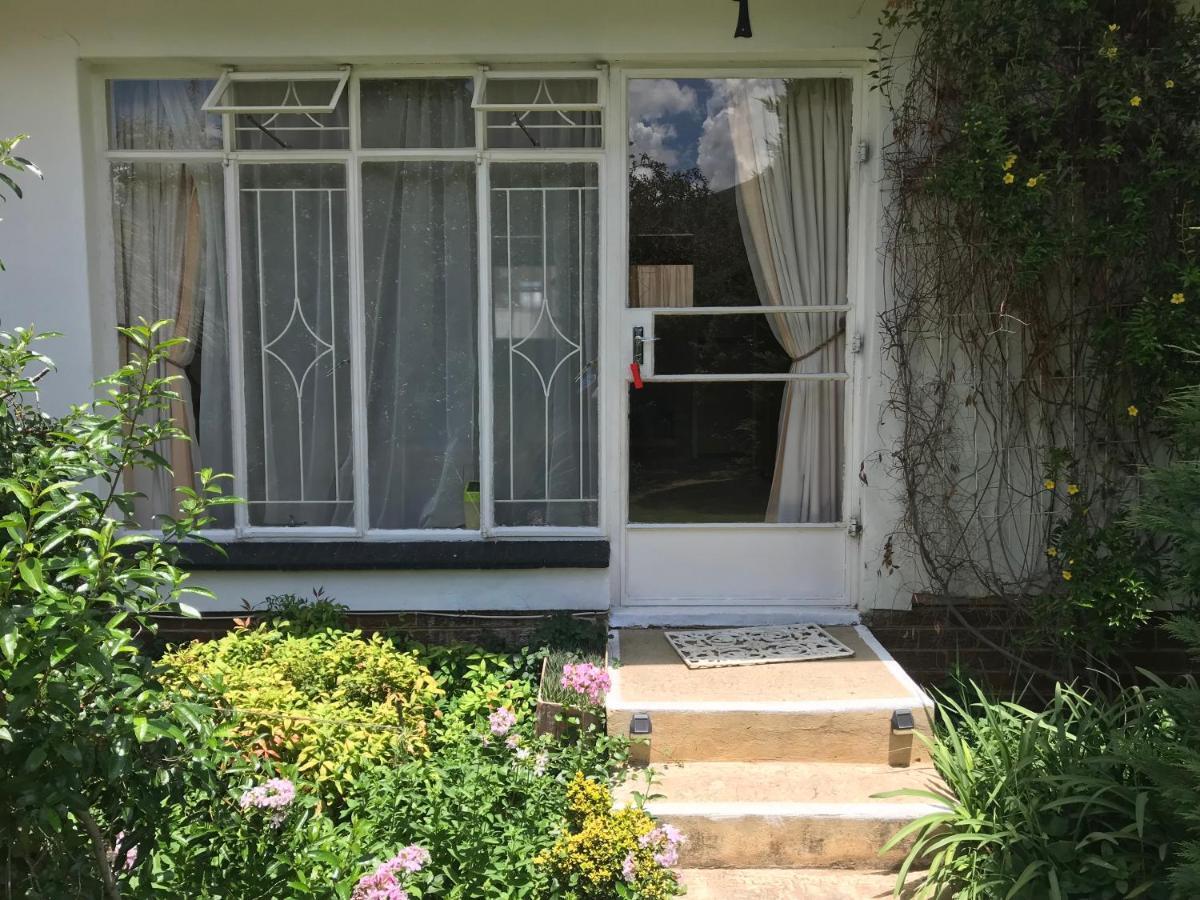 Rosewood Corner, Clarens Bed and Breakfast Rum bild
